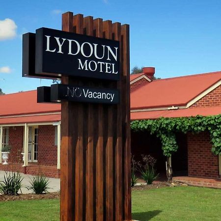 The Lydoun Motel Chiltern Exteriör bild
