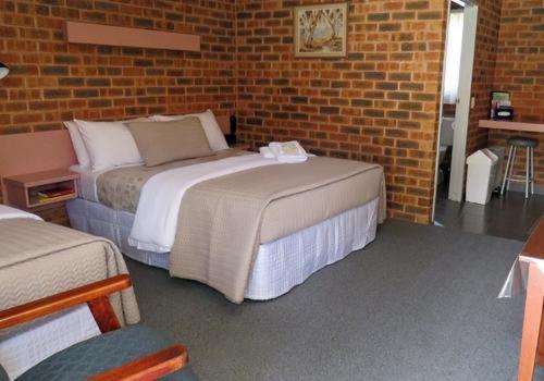 The Lydoun Motel Chiltern Exteriör bild